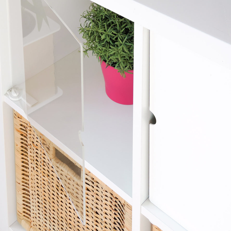 vitrina-estanteria-kallax-y-expedit-de-ikea-puerta-transpartente-milukadoors-metacrilato-sin-cristal